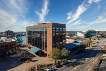 هتل The Landing At Hampton Marina, Tapestry Collection By Hilton
