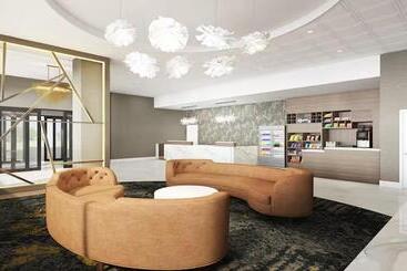 هتل Doubletree By Hilton Poughkeepsie