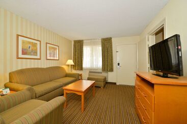 هتل Travelodge By Wyndham Palm Springs
