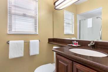 هتل Travelodge By Wyndham Presidio San Francisco