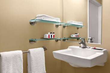 هتل Travelodge By Wyndham Presidio San Francisco