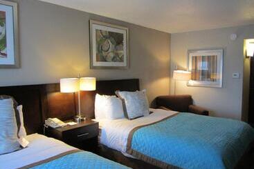 هتل Wyndham Garden Midland