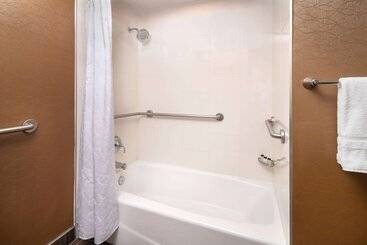 هتل Wyndham Phoenix Airport   Tempe