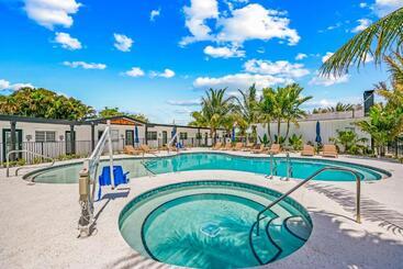 مُتل Pelican Post At Anna Maria Island Inn