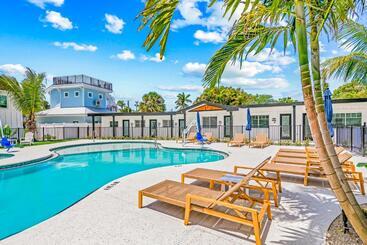 مُتل Pelican Post At Anna Maria Island Inn