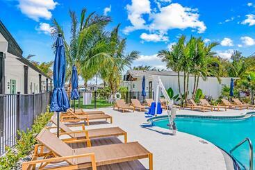 مُتل Pelican Post At Anna Maria Island Inn