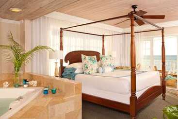 Ocean Key Resort & Spa