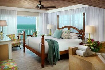Ocean Key Resort & Spa