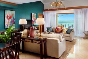 Ocean Key Resort & Spa