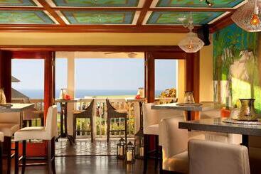 Ocean Key Resort & Spa