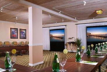 Ocean Key Resort & Spa
