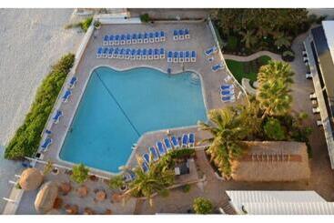 Ocean Manor Beach Resort