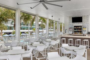 استراحتگاه Marriott's Crystal Shores