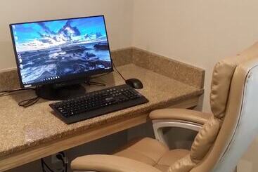 استراحتگاه Palmera Inn And Suites