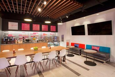 هتل Aloft Miami Dadeland