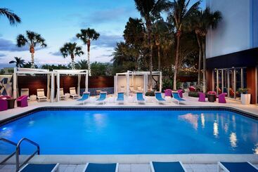 Отель Aloft Miami Dadeland