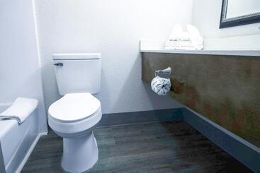 هتل Americas Best Value Inn Winston Salem, Nc