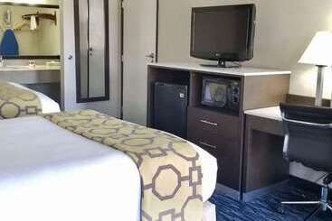 בית מלון כפרי Baymont By Wyndham Port Arthur   Groves Area