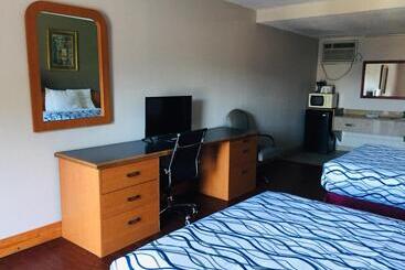 هتل Bear Mount Inn & Suites