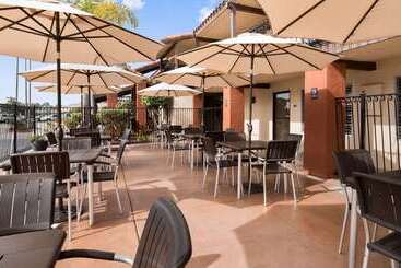 هتل Best Western Americana Inn