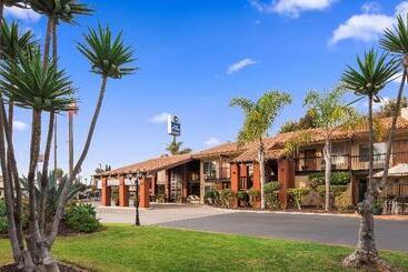 هتل Best Western Americana Inn