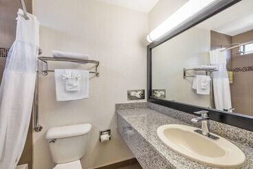 هتل Best Western Americana Inn