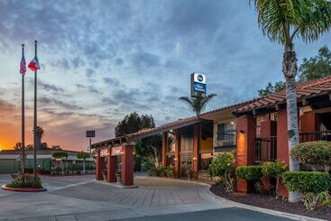 هتل Best Western Americana Inn