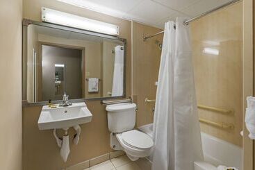هتل Best Western Plus The Charles