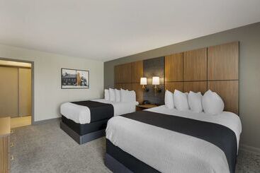 هتل Best Western Plus The Charles