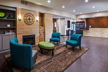 هتل Best Western Plus The Charles