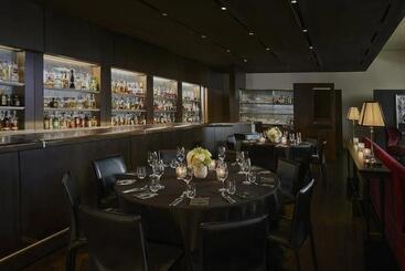 هتل Beverly Wilshire, A Four Seasons