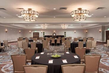 هتل Charleston Marriott