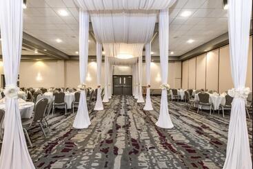 酒店 Crowne Plaza Milwaukee South, An Ihg