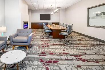 酒店 Crowne Plaza Milwaukee South, An Ihg