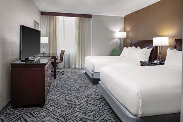 هتل Doubletree By Hilton Omaha Downtown