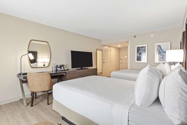 هتل Doubletree By Hilton Columbus