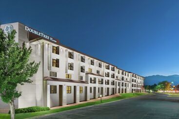 هتل Doubletree By Hilton Colorado Springs