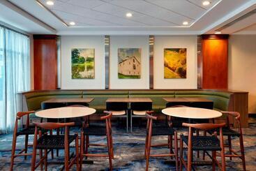 Otel Fairfield Inn Suites Indianapolis Downtown