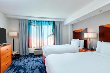 Otel Fairfield Inn Suites Indianapolis Downtown