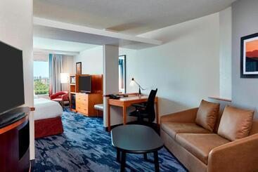 Otel Fairfield Inn Suites Indianapolis Downtown