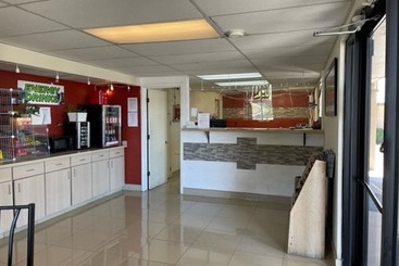هتل Farmington Inn