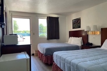 هتل Farmington Inn