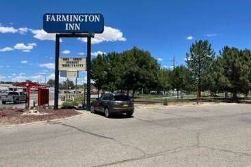 هتل Farmington Inn