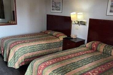 هتل Farmington Inn