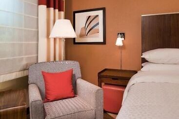 هتل Four Points By Sheraton Asheville Downtown