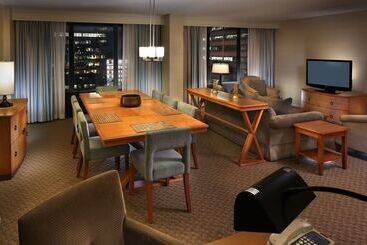 هتل Doubletree By Hilton Hartford Downtown