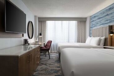 هتل Doubletree By Hilton Hartford Downtown