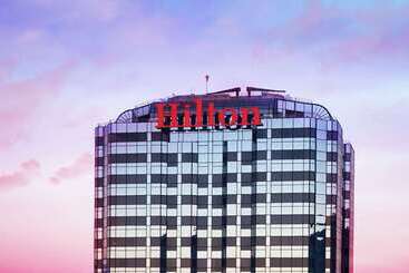 هتل Hilton Los Angeles/universal City