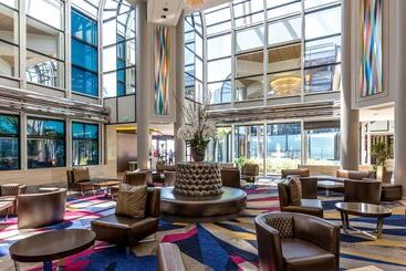 هتل Hilton Los Angeles/universal City