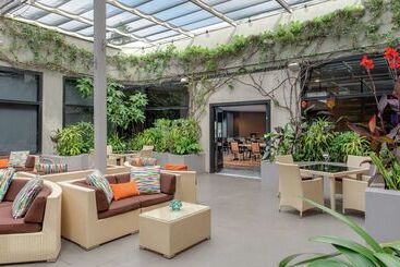 هتل Hilton Los Angeles/universal City